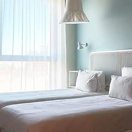 Otel Okko Aeroport 4*